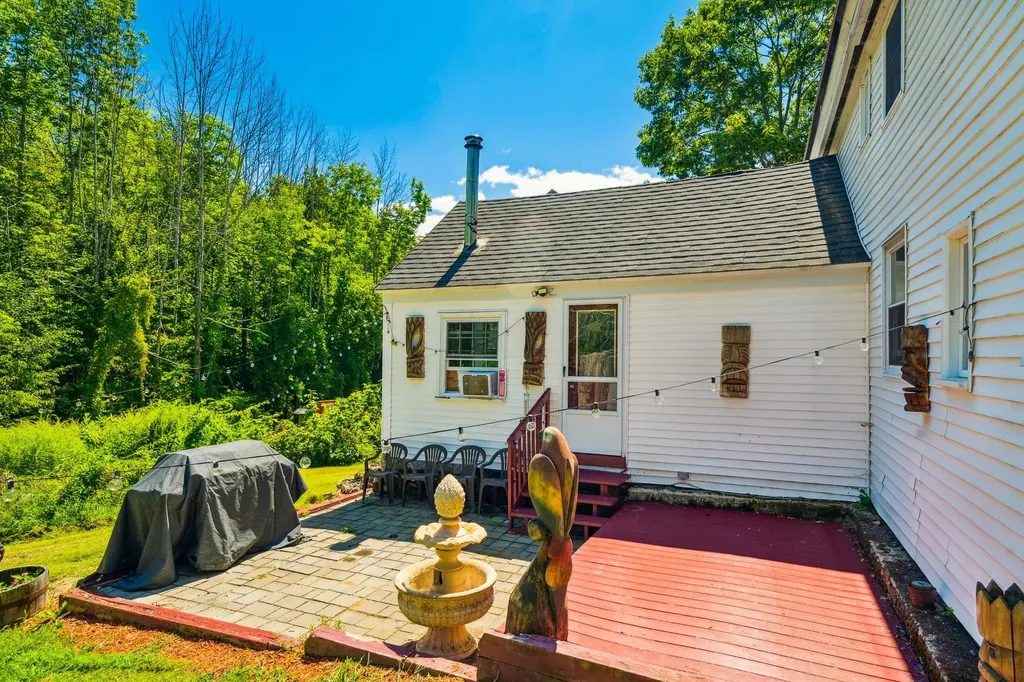 733 White Oaks Road Laconia NH 03246
