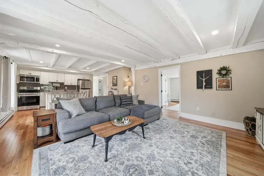 131 North Road East Kingston NH 03287