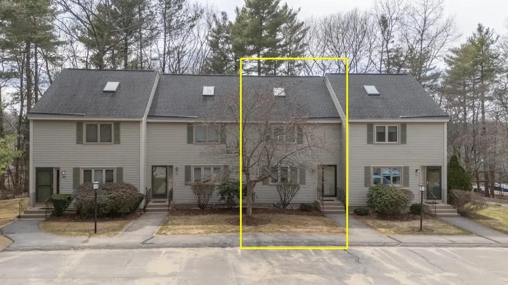 63 East Meadow Way Manchester NH 03109