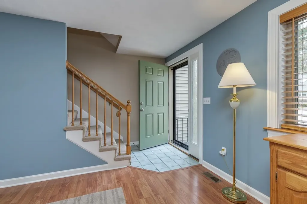 63 East Meadow Way Manchester NH 03109