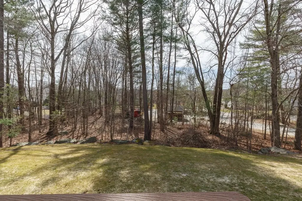 63 East Meadow Way Manchester NH 03109