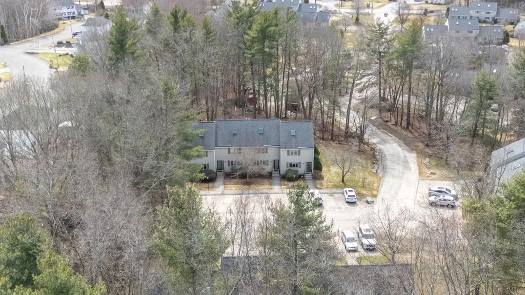 63 East Meadow Way Manchester NH 03109