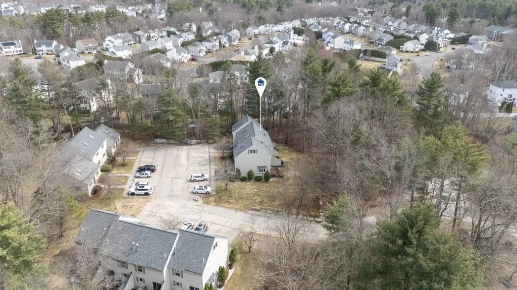 63 East Meadow Way Manchester NH 03109