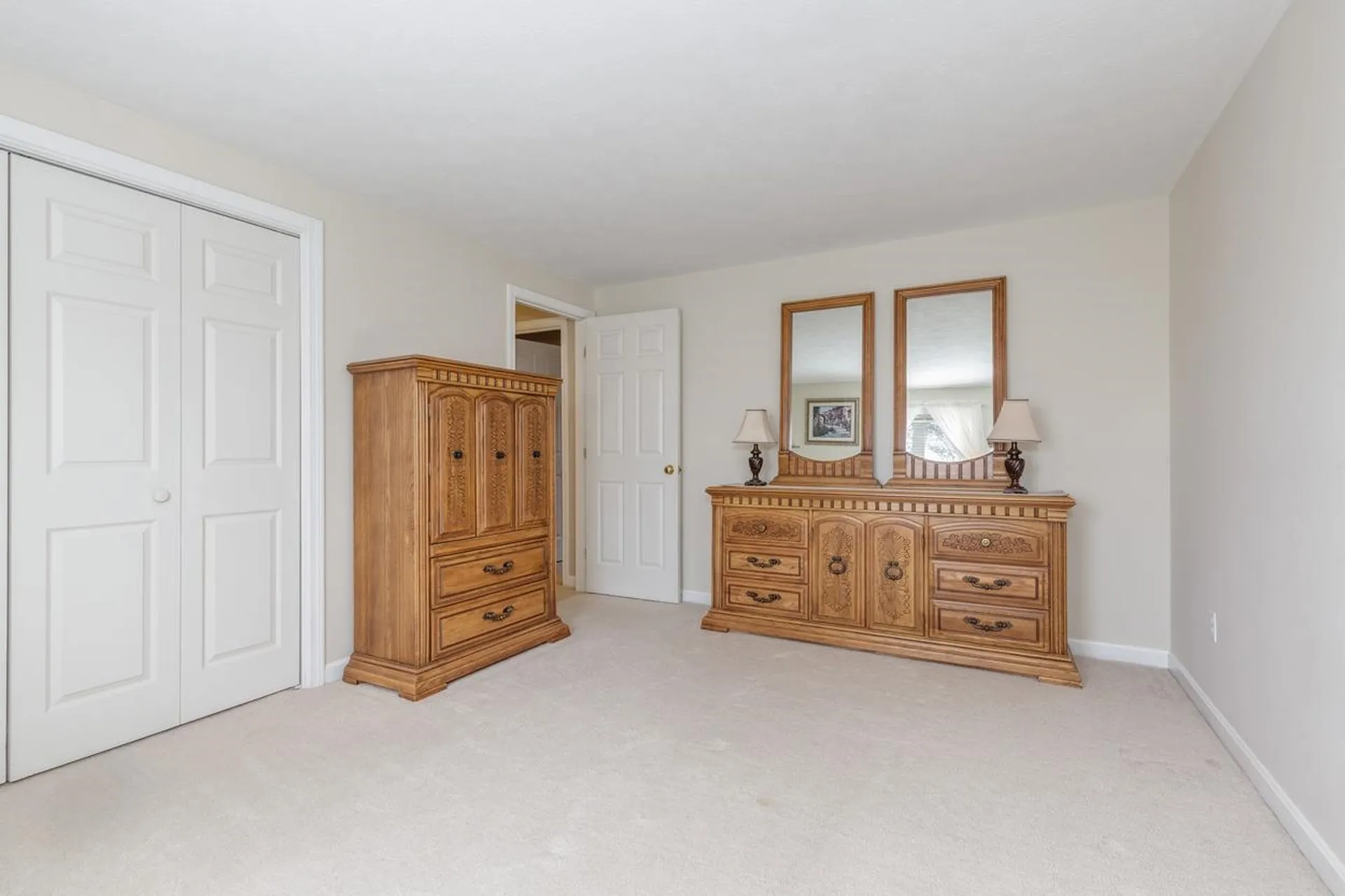 63 East Meadow Way Manchester NH 03109