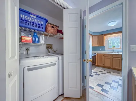 63 East Meadow Way Manchester NH 03109