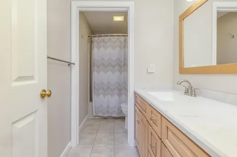 63 East Meadow Way Manchester NH 03109