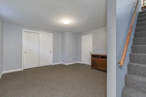 63 East Meadow Way Manchester NH 03109