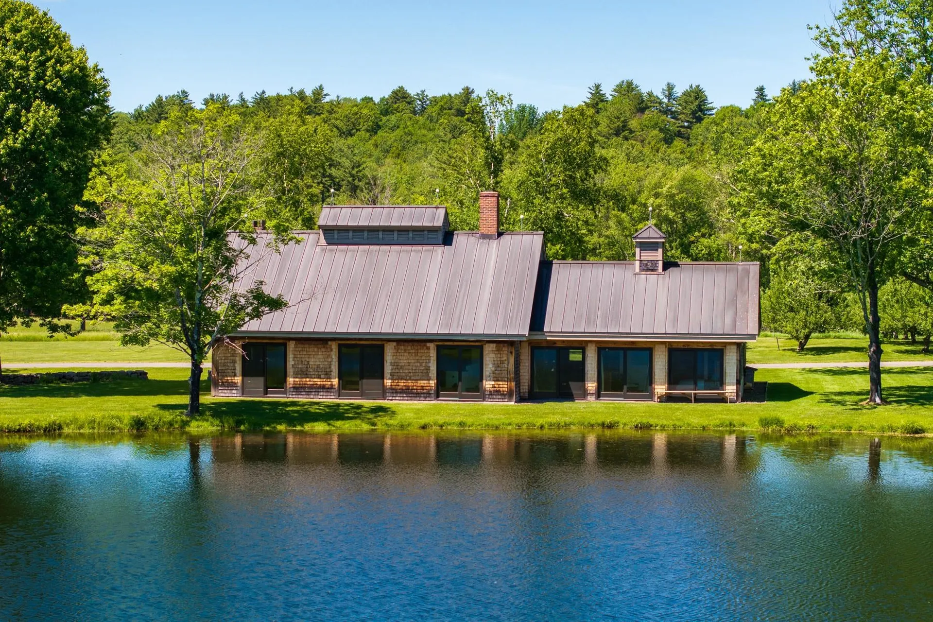14 Bartlett Road Kensington NH 03833