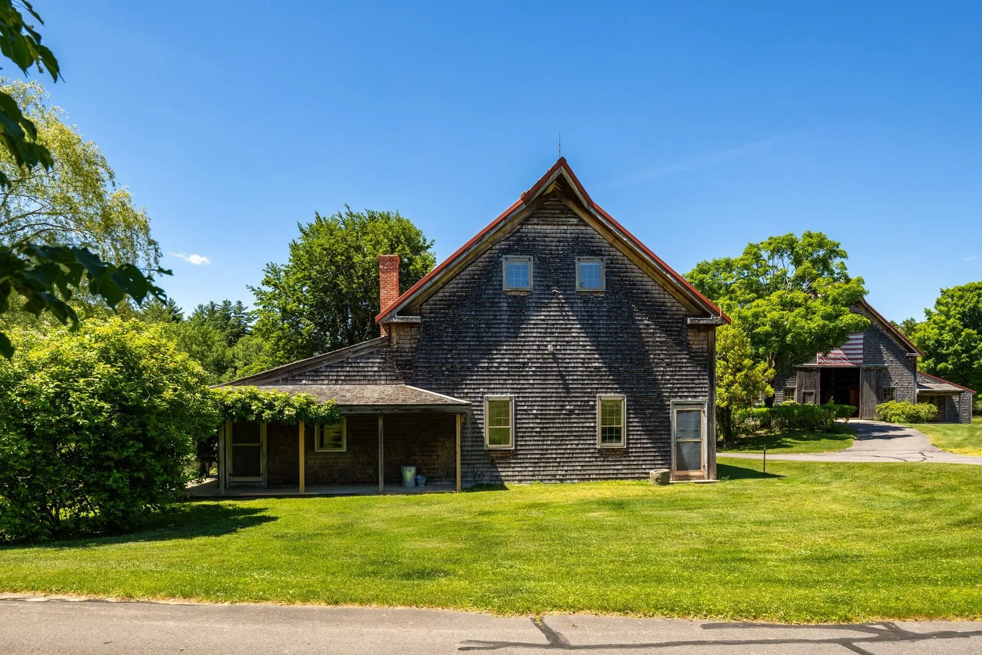 14 Bartlett Road Kensington NH 03833