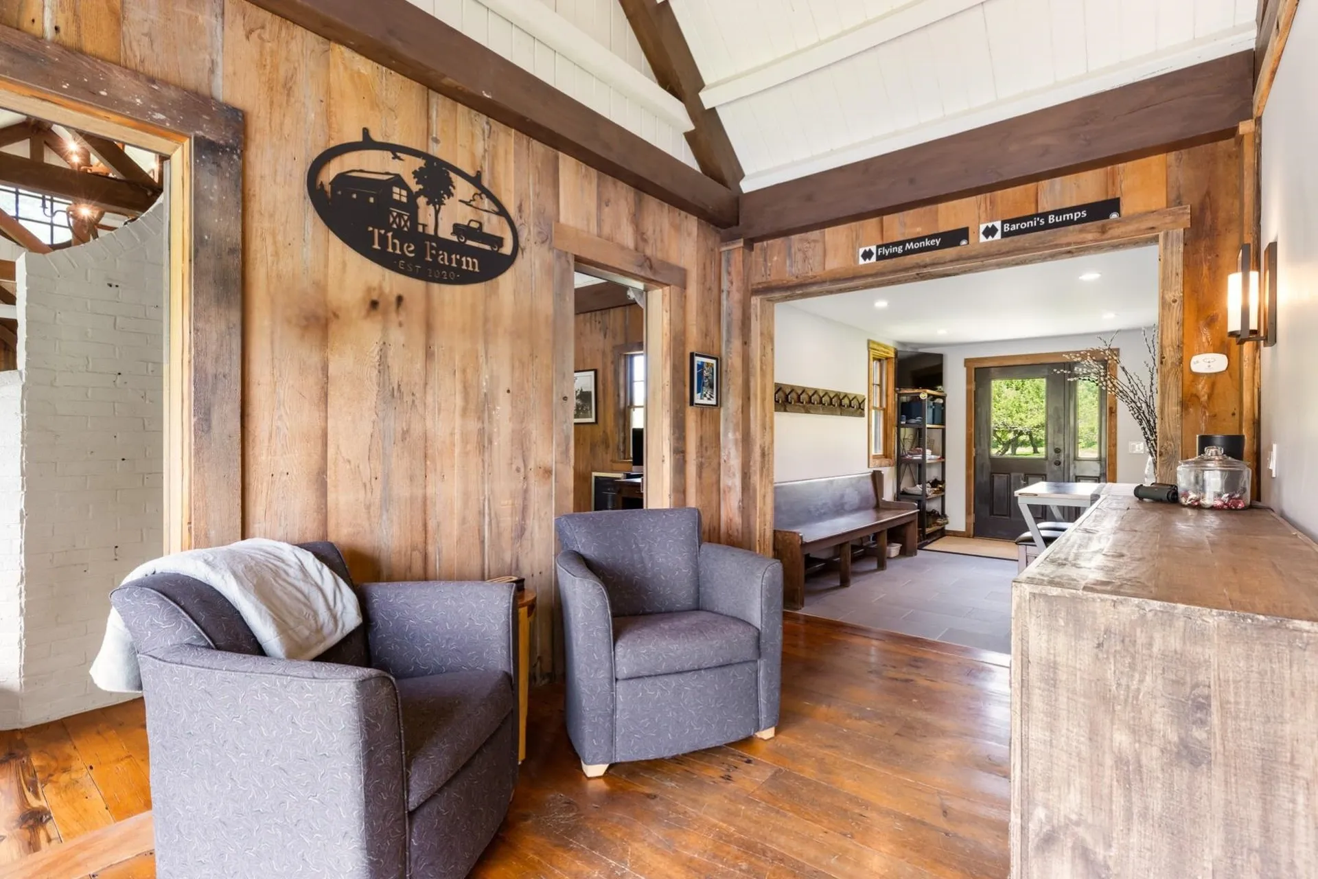 14 Bartlett Road Kensington NH 03833