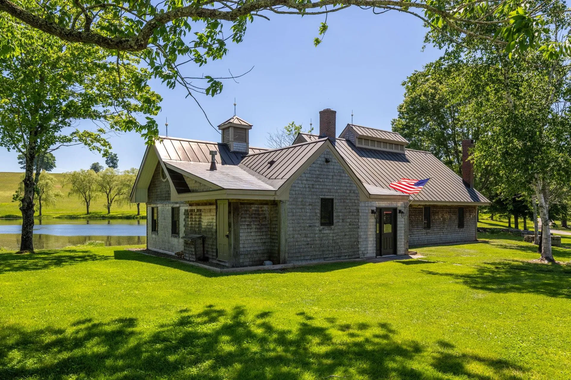 14 Bartlett Road Kensington NH 03833