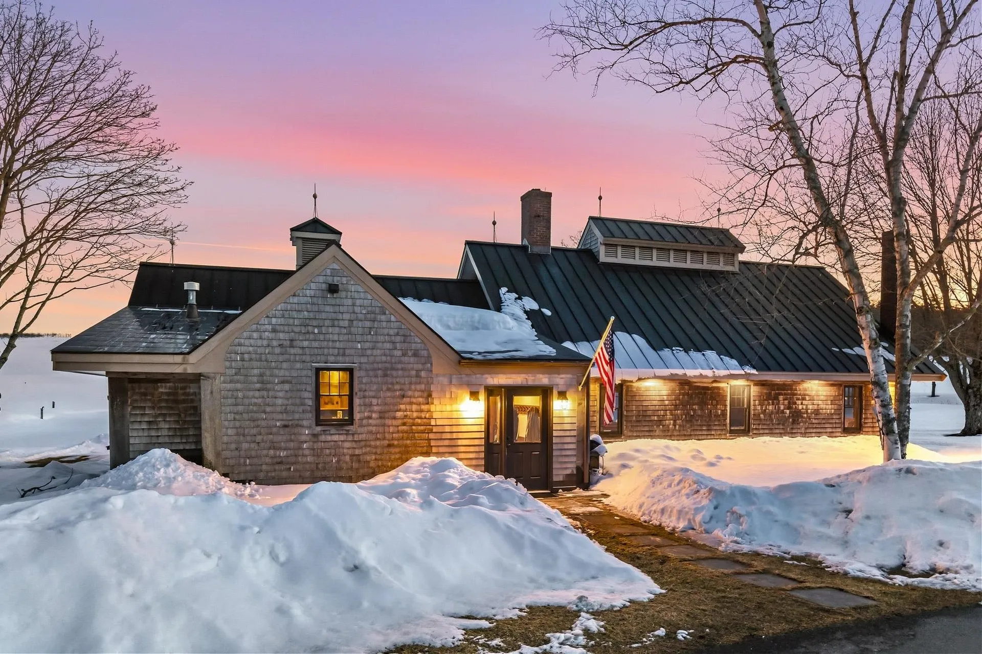 14 Bartlett Road Kensington NH 03833
