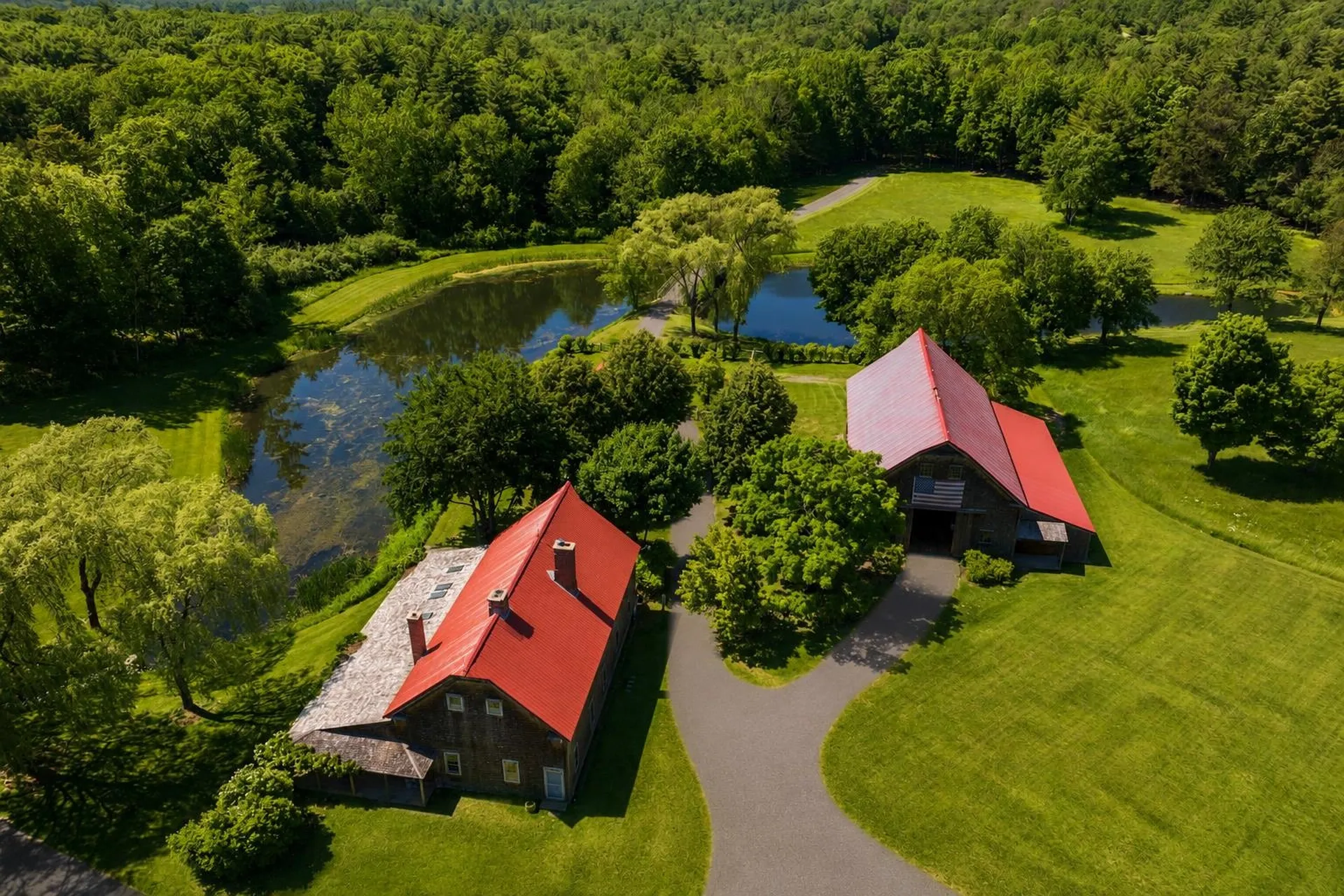 14 Bartlett Road Kensington NH 03833