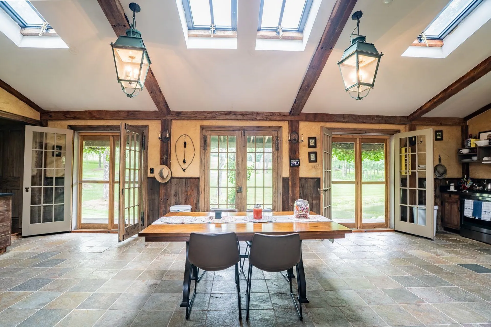 14 Bartlett Road Kensington NH 03833