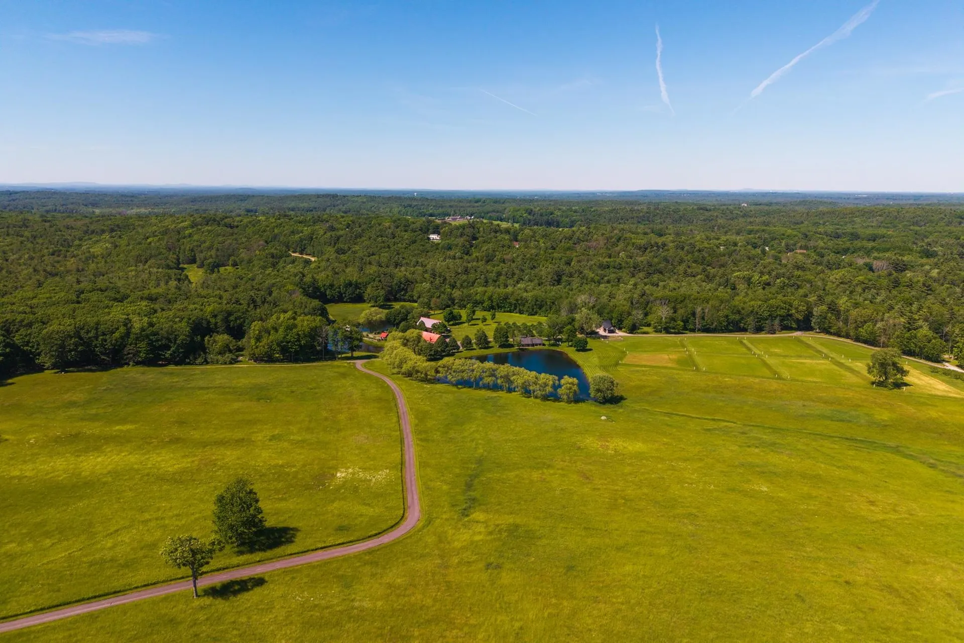 14 Bartlett Road Kensington NH 03833