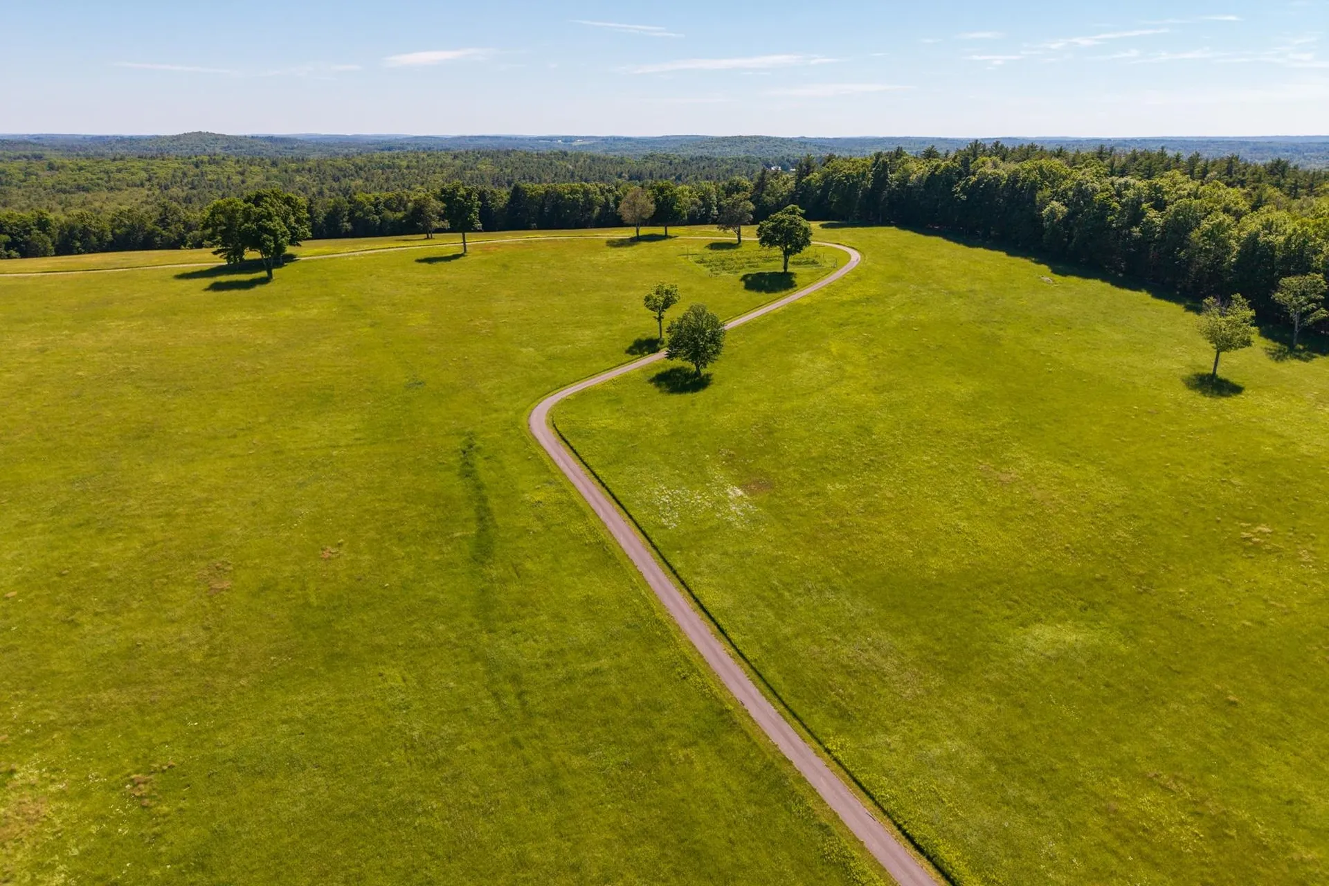 14 Bartlett Road Kensington NH 03833