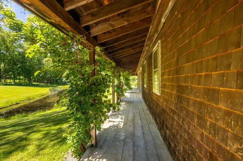 14 Bartlett Road Kensington NH 03833