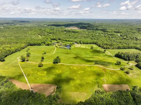 14 Bartlett Road Kensington NH 03833