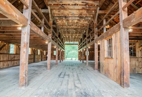 14 Bartlett Road Kensington NH 03833