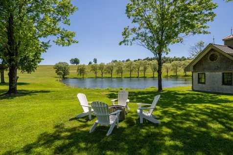 14 Bartlett Road Kensington NH 03833