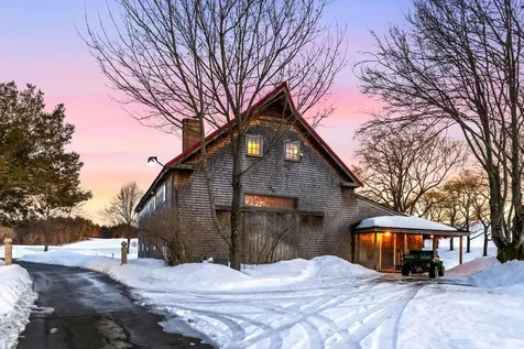 14 Bartlett Road Kensington NH 03833