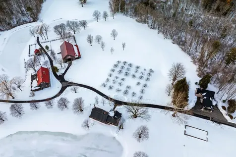 14 Bartlett Road Kensington NH 03833