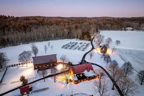 14 Bartlett Road Kensington NH 03833