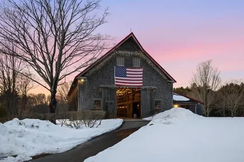 14 Bartlett Road Kensington NH 03833