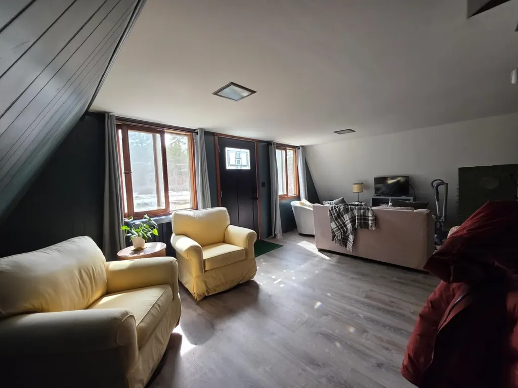 140 Sidetrack Road Conway NH 03860