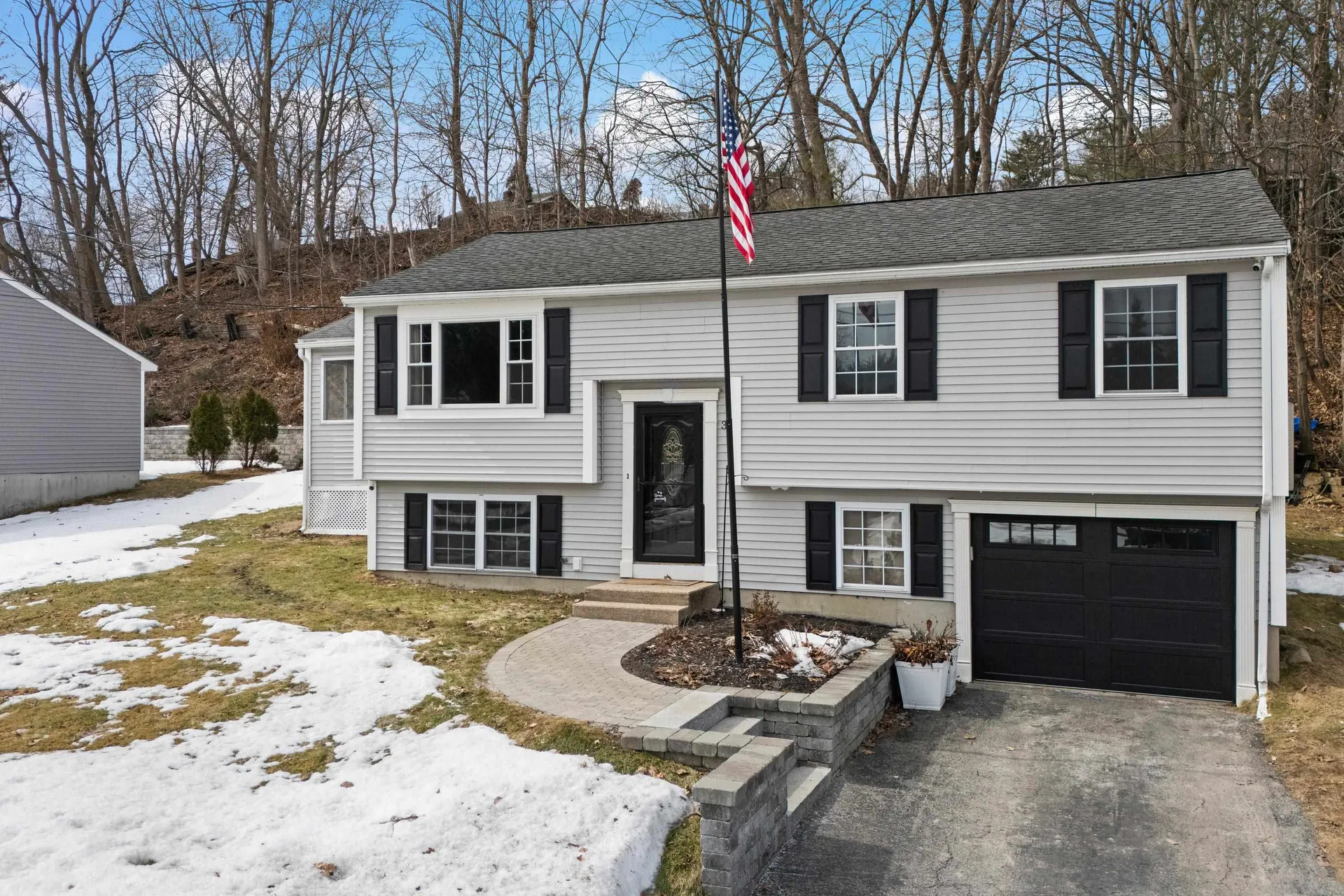 32 Syracuse Road Nashua NH 03064