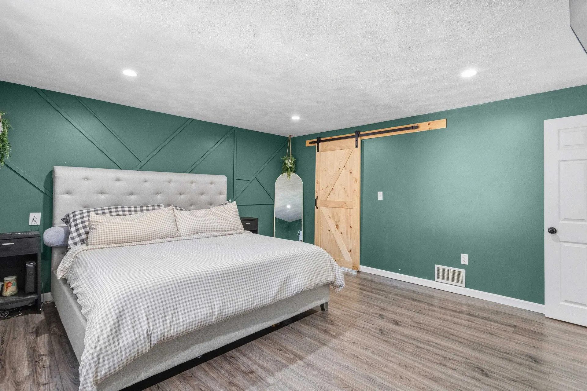 32 Syracuse Road Nashua NH 03064