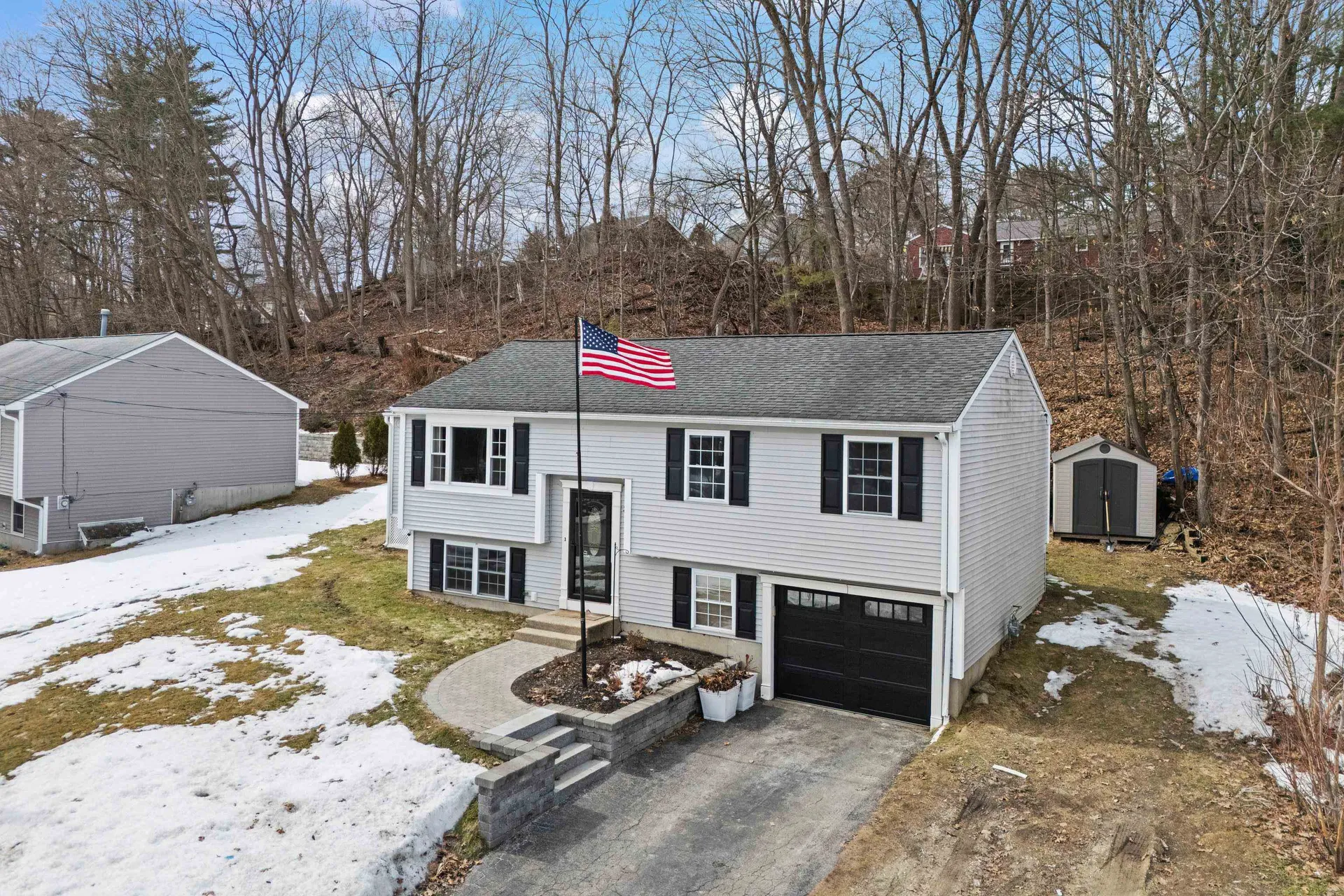 32 Syracuse Road Nashua NH 03064