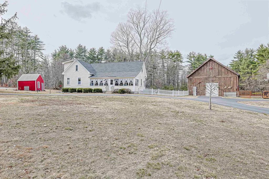 11 Wilson Hill Road Merrimack NH 03054