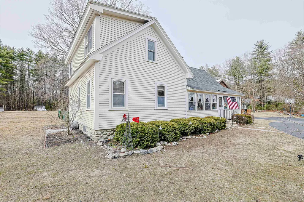 11 Wilson Hill Road Merrimack NH 03054