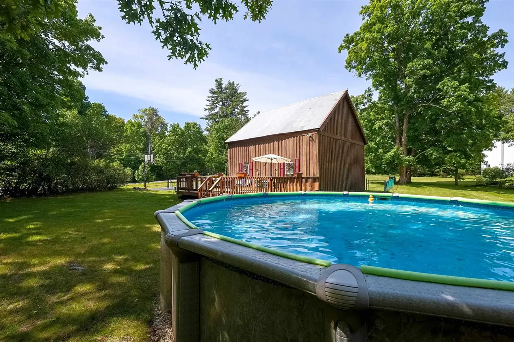 11 Wilson Hill Merrimack NH 03054