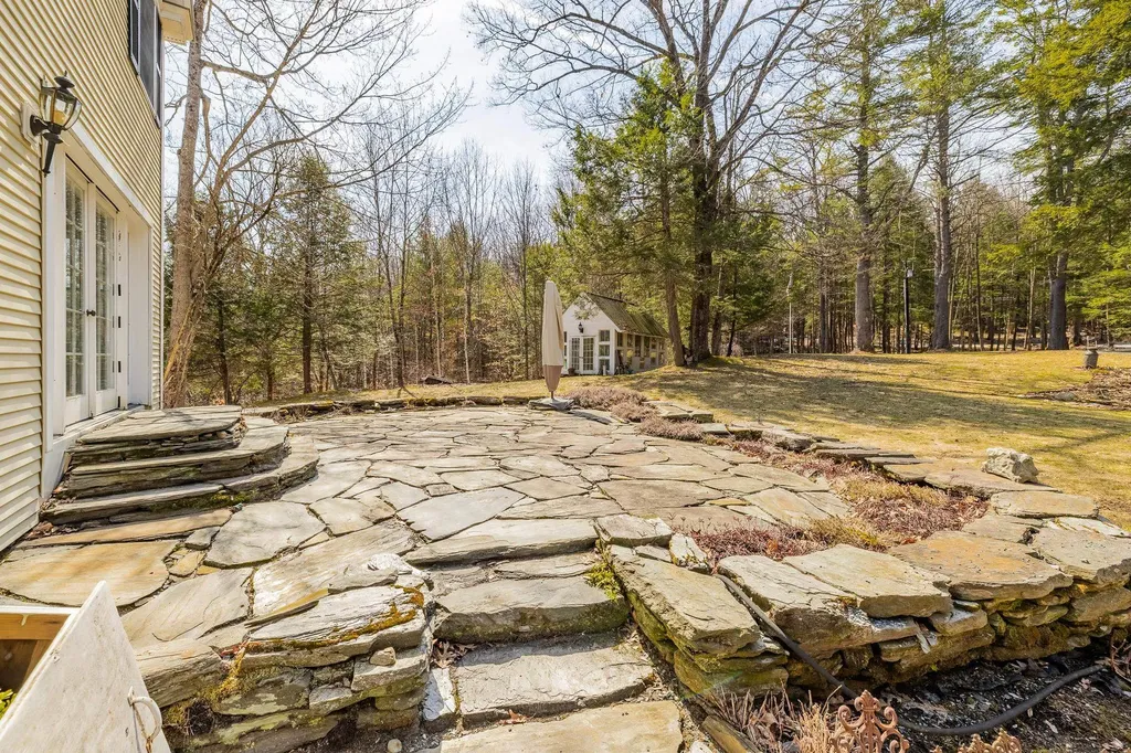 63 Shiloh Lane Norwich VT 05055