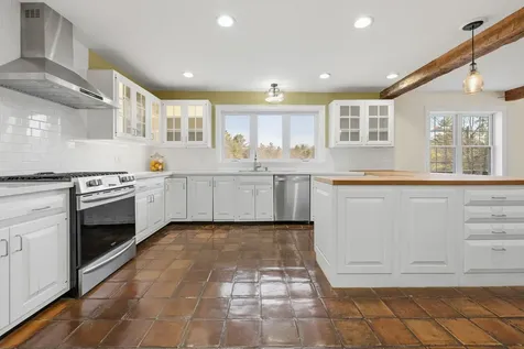 63 Shiloh Lane Norwich VT 05055