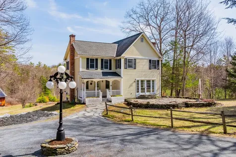 63 Shiloh Lane Norwich VT 05055