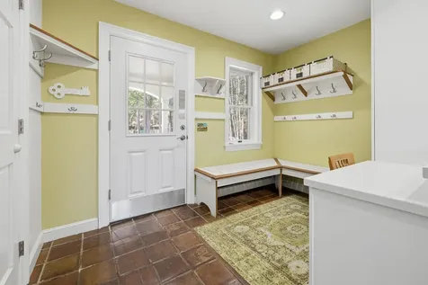 63 Shiloh Lane Norwich VT 05055