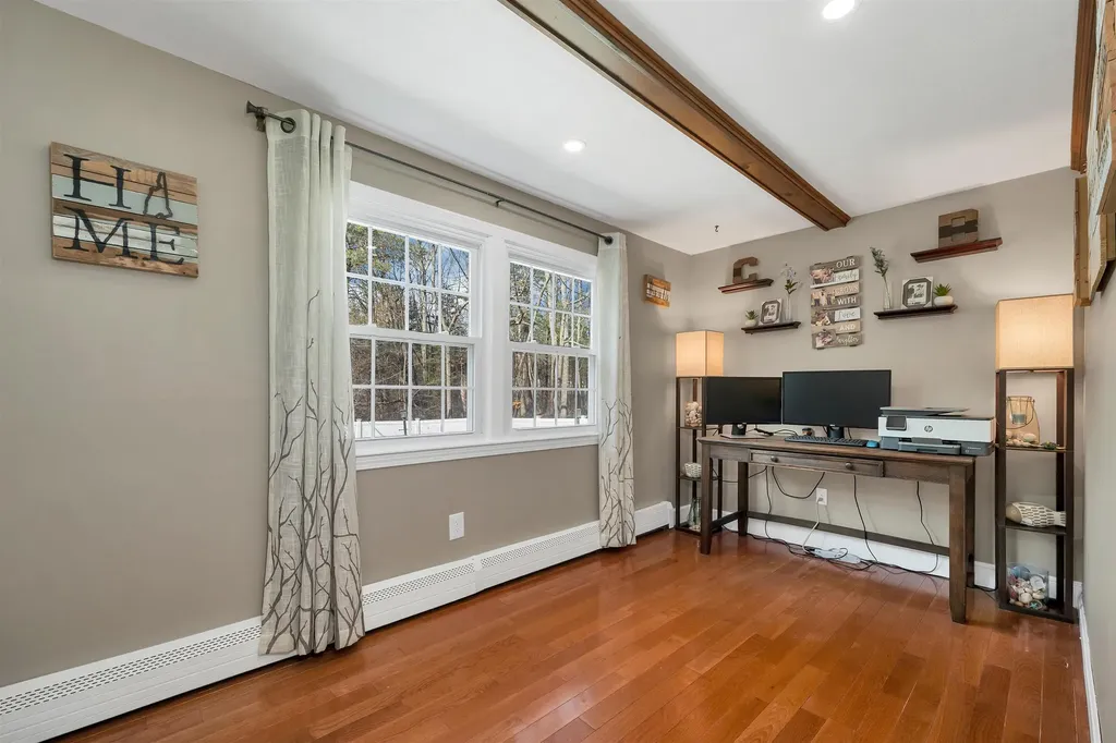 27 Cole Street Salem NH 03079