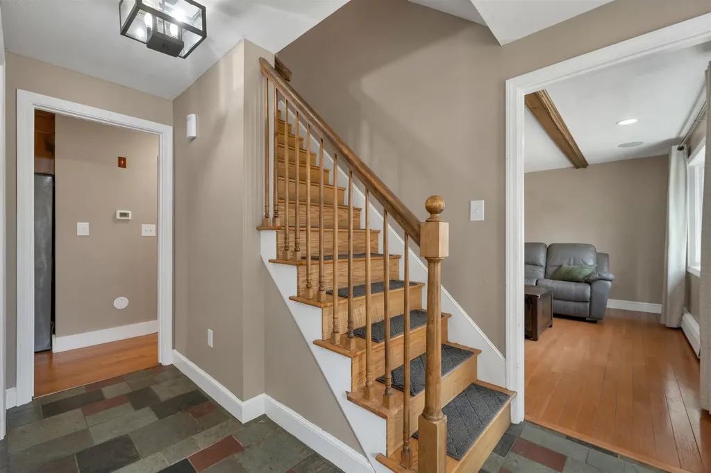 27 Cole Street Salem NH 03079