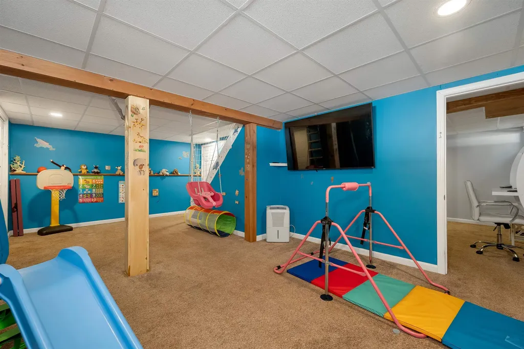 27 Cole Street Salem NH 03079