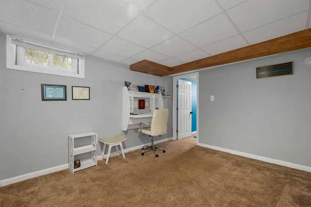 27 Cole Street Salem NH 03079