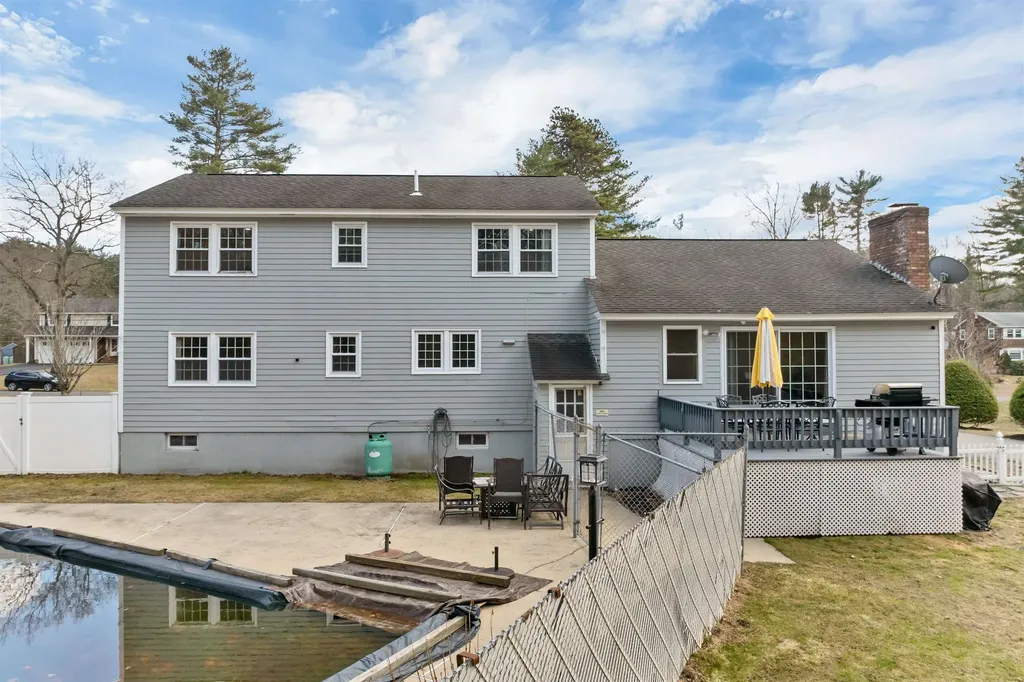 27 Cole Street Salem NH 03079