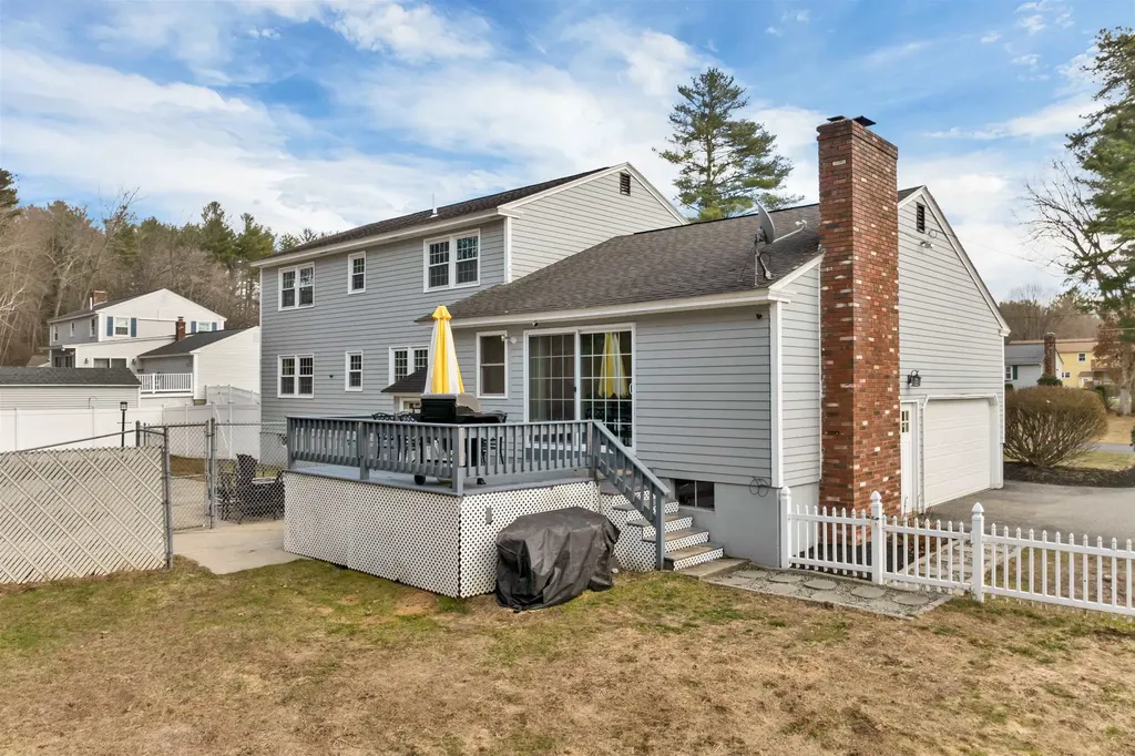 27 Cole Street Salem NH 03079