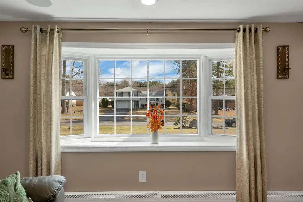 27 Cole Street Salem NH 03079