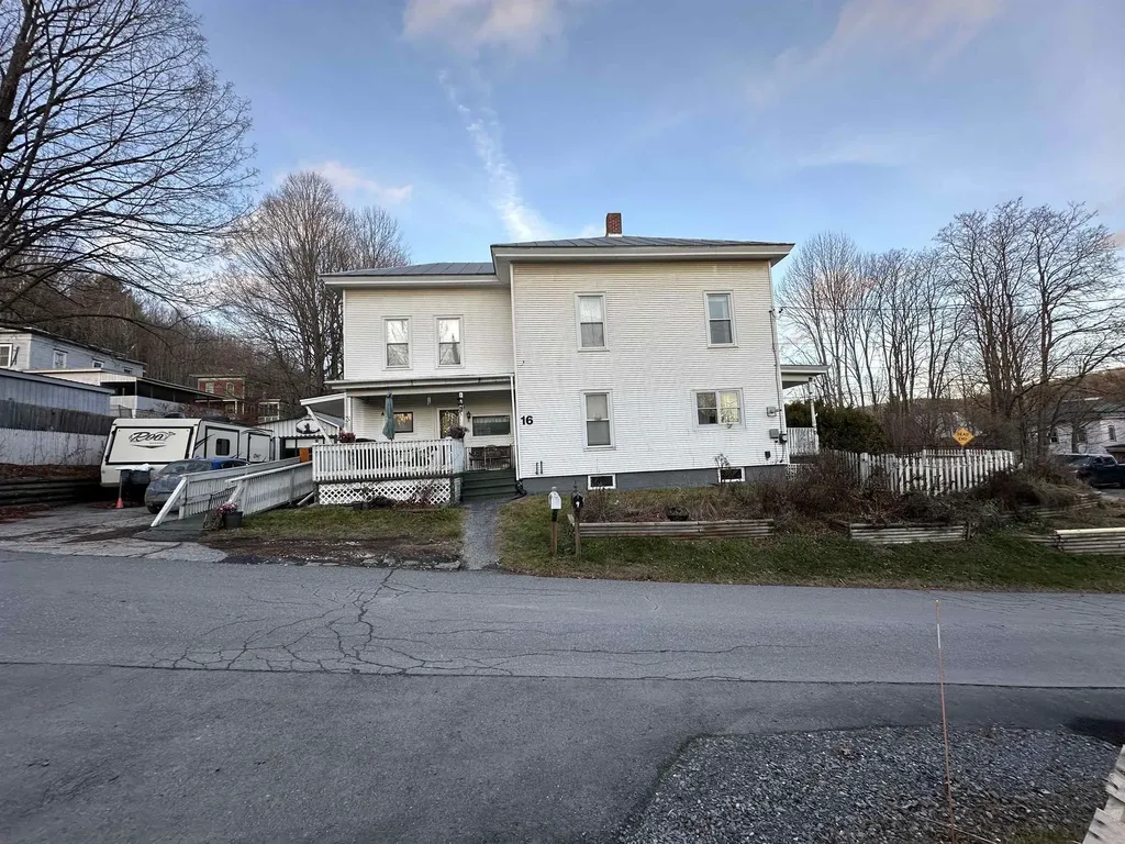 16 Howe Street Williamstown VT 05679