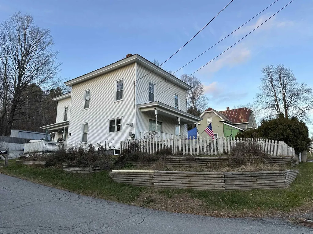 16 Howe Street Williamstown VT 05679