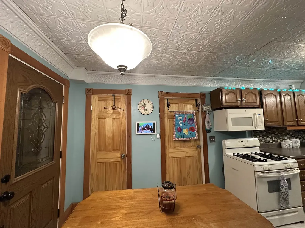 16 Howe Street Williamstown VT 05679