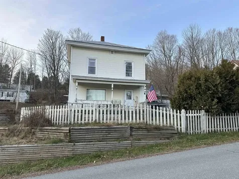 16 Howe Street Williamstown VT 05679